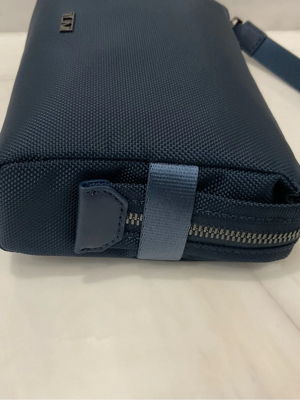 NEW TUMI 8.75” Ballistic Nylon Zippered Pouch with Strap Cosmetic Bag NAVY BLUE
